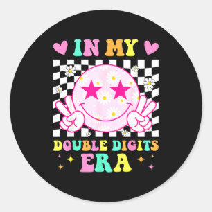 Sticker Rond Joyeux visage pour femmes à l'ère des doubles chif
