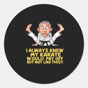 Sticker Rond Karate Pay Off Funny Martial Arts Cartoon Art