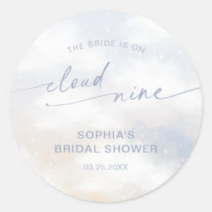 Sticker Rond La mariée est sur un nuage Bridal Shower 