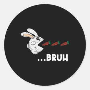 Sticker Rond Lapin de Pâques Bruh mangeant des carottes en choc
