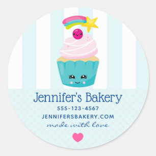 Sticker Rond Le petit gâteau bleu mignon avec Kawaii font face