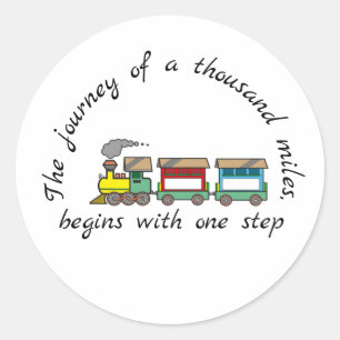 Sticker Rond Le trajet de mille milles commence par 1 marche