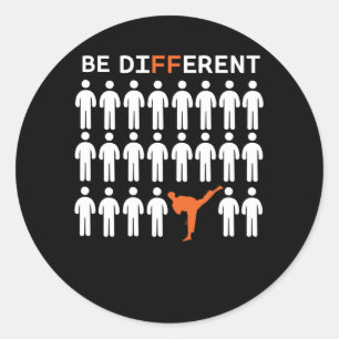 Sticker Rond Les Combattants De Karaté Sont Différents !