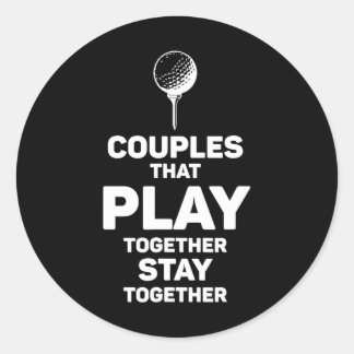 Sticker Rond Les couples qui jouent ensemble au golf restent en