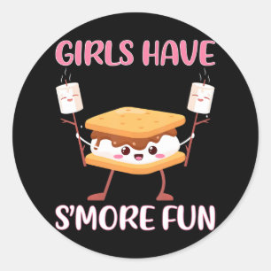 Sticker Rond Les Filles Ont S'Plus Amusants Smores Camping Camp