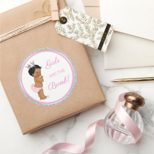 Sticker Rond Les filles sont la bombe ! Cadeau Bain Etc Rose Ar