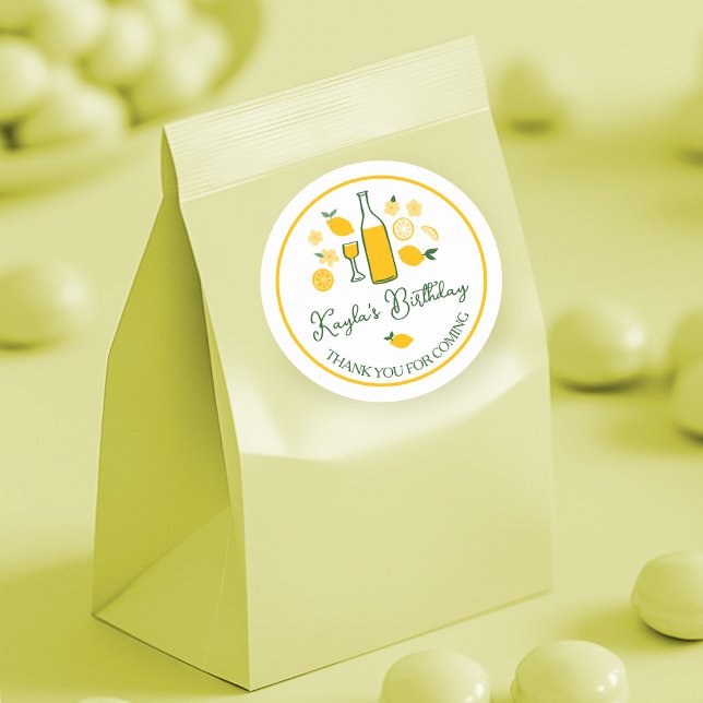 Sticker Rond Limoncello Citronnade Citron Joyeux Anniversaire P (Limoncello Lemonade Lemon CUSTOM Birthday Classic Round Sticker
)
