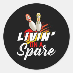 Sticker Rond Livin Sur Une Chemise De Bowling De Secours Funny 