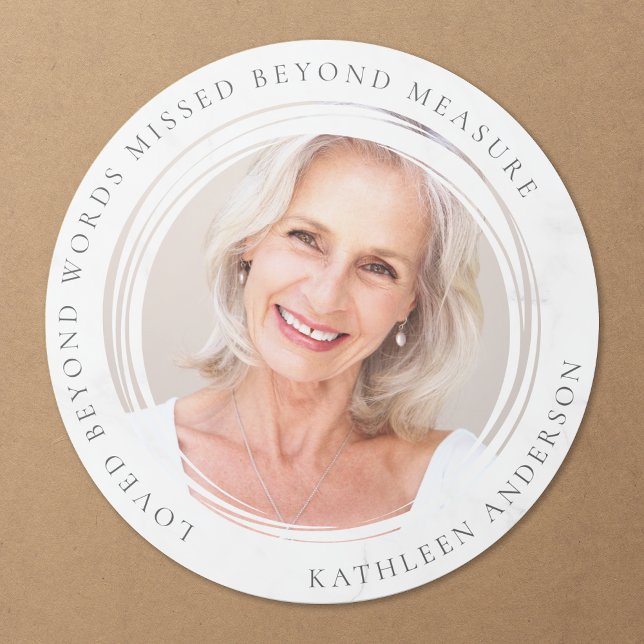 Sticker Rond Loved Beyond Words Missed Beyond Measure Photo (Créateur téléchargé)
