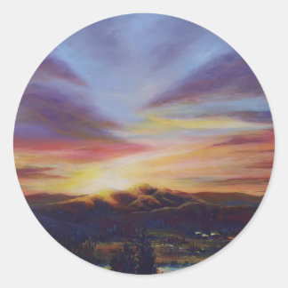 Sticker Rond Lumière du matin, lever du soleil sur les collines