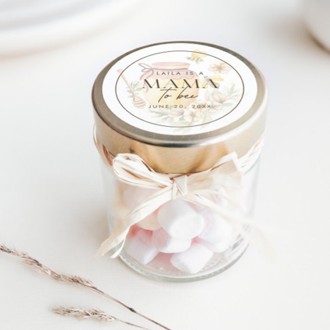 Sticker Rond Maman Bourdon en Nid d'Abeille à Bébé Shower (Add your theme into your personalized party favors with this fun favor sticker!)