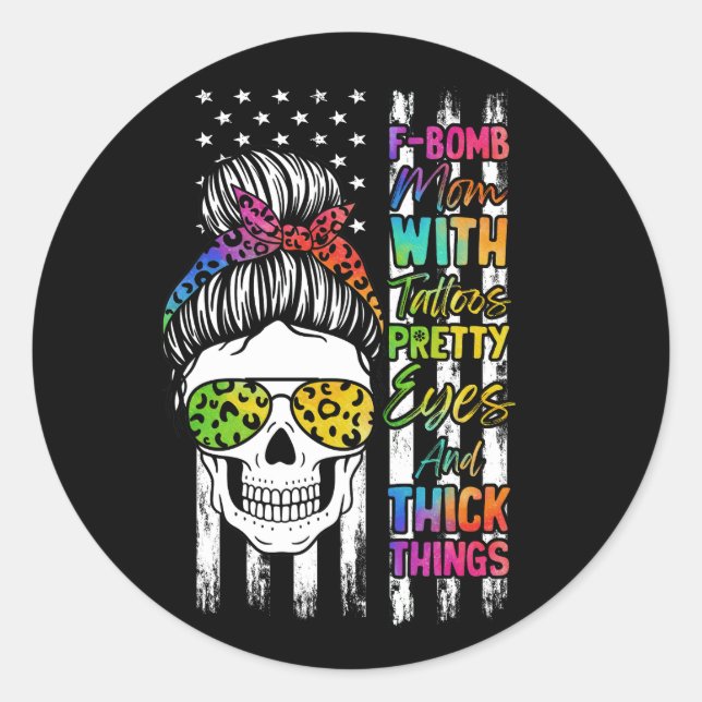 Sticker Rond Maman De Bombe De Feu Avec Des Tatouages De Jolies (Devant)