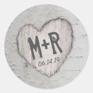 Sticker Rond Mariage Arbre de bouleau à coeurs sculptés rustiqu
