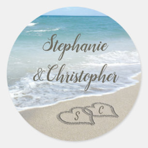 Sticker Rond Mariage de plage Coeurs Monogrammes dans le sable
