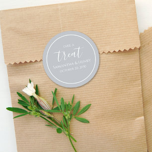 Sticker Rond Mariage Simple Silver Calligraphy Script Treat