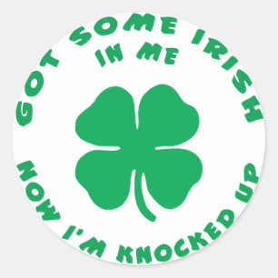 Sticker Rond Maternité enceinte irlandaise drôle