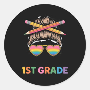 Sticker Rond Mec en 1re année chignon désordonné premier jour d