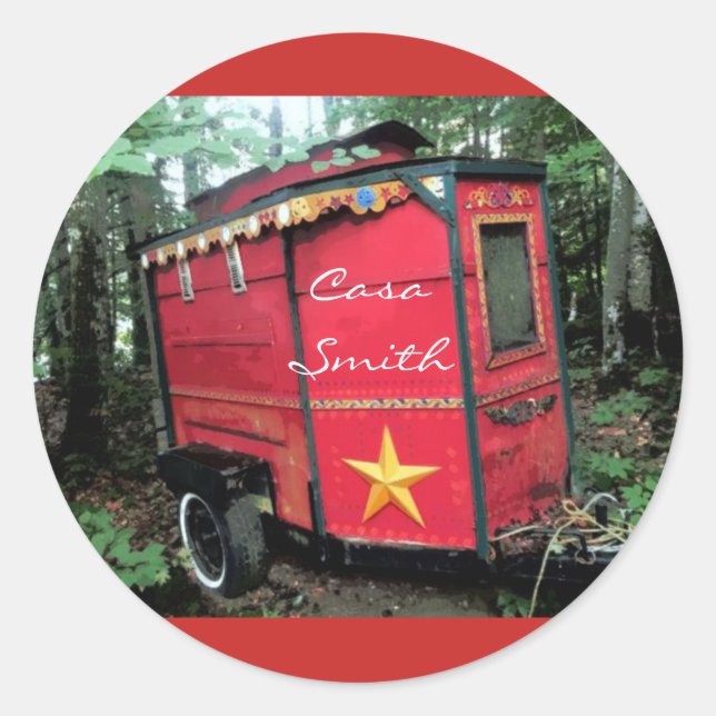 Sticker Rond Minuscule caravane rouge tzigane customisée (Devant)