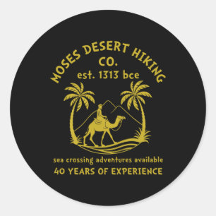 Sticker Rond Moïse drôle de pauvre faisant de la randonnée pend