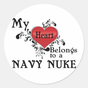 Sticker Rond Mon coeur appartient à une arme nucléaire de
