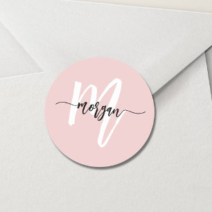 Sticker Rond Monogramme Féminin Moderne Écriture Rose Rougissan