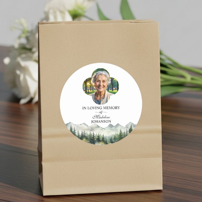 Sticker Rond Mountains and Trees Celebration Of Life Funeral (Créateur téléchargé)