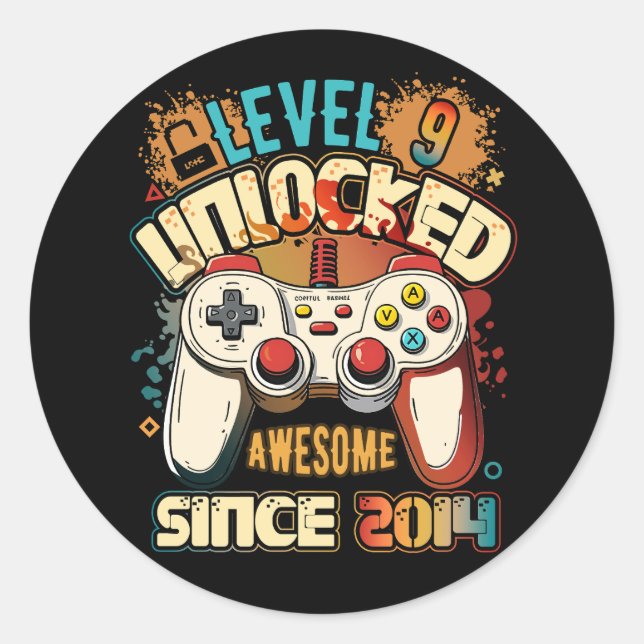 Sticker Rond Niveau 9 déverrouillé stupéfiant depuis 2014 9e an (Devant)