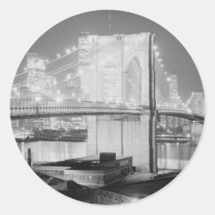 Sticker Rond Noir et blanc de pont de Brooklyn