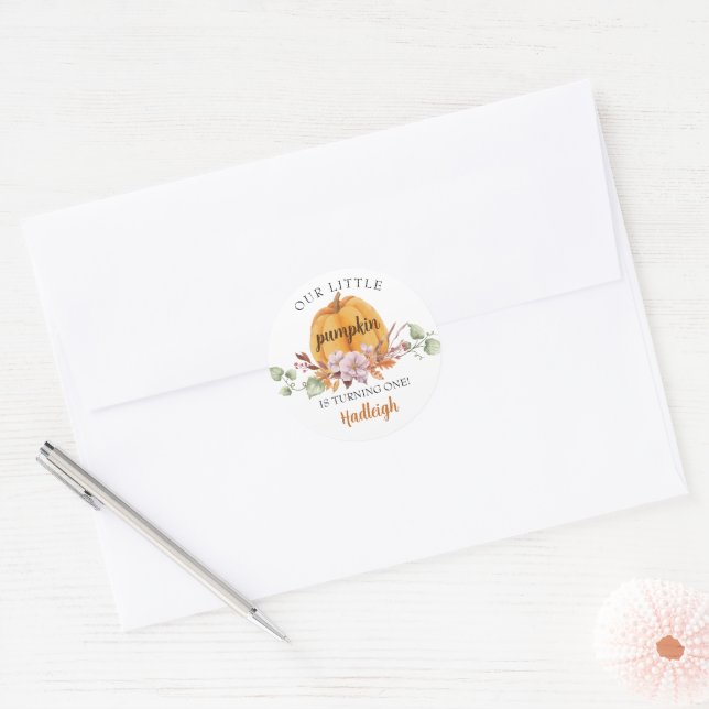 Sticker Rond Notre Petite Citrouille fête d'anniversaire (Enveloppe)
