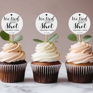 Sticker Rond Nous avons noué le nœud Prendre un Shot Cadeau de 