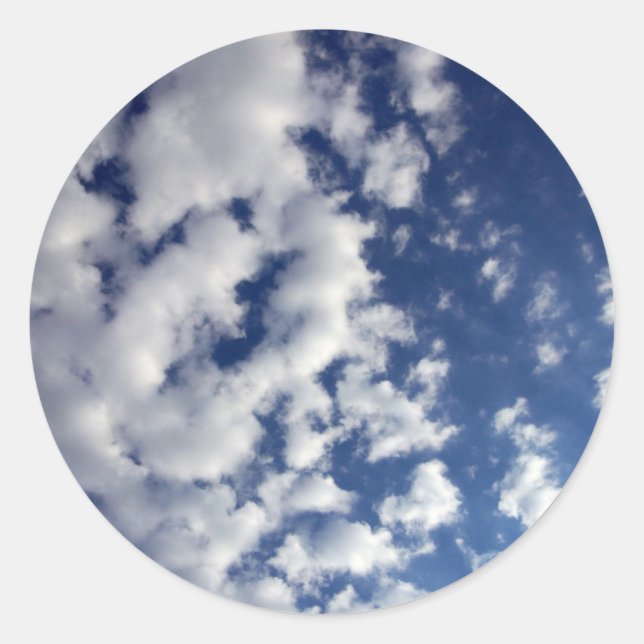 Sticker Rond Nuages Puffy Sur Ciel Bleu (Devant)