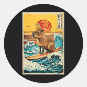 Sticker Rond Oiseau sur Capyra surfant sur une grande vague Ani