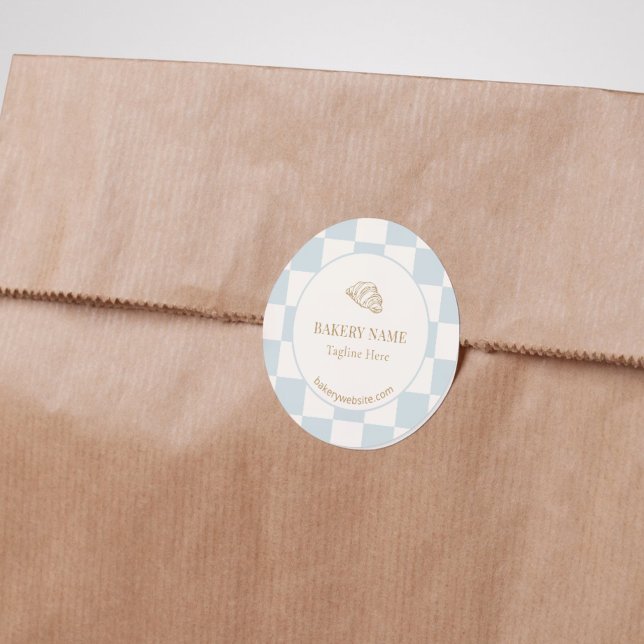 Sticker Rond Pale Blue Checkered Cafe Croissant Bakery (Créateur téléchargé)