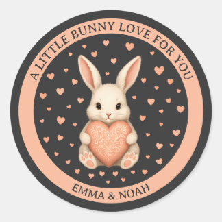 Sticker Rond Petit amour de lapin mignon avec cœur sur charbon 