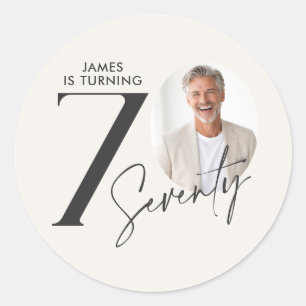 Sticker Rond Photo minimale pour les 70 ans, un jalon moderne