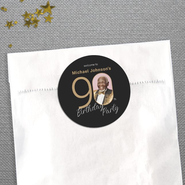 Sticker Rond Photo personnalisée 90e anniversaire Black Gold El (Custom Photo 90th Birthday Black Gold Elegant Classic Round Sticker)