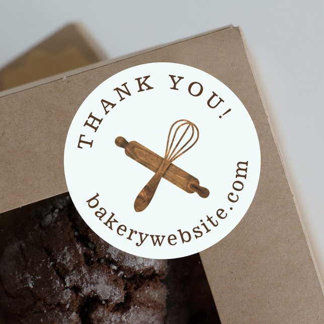 Sticker Rond Pin à rouleaux en bois et Merci de boulangerie à W (Wooden Rolling Pin & Whisk Bakery Thank You Classic Round Sticker)