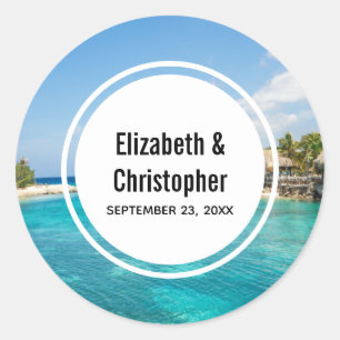 Sticker Rond Pittoresque plage tropicale avec Mariage de paillo
