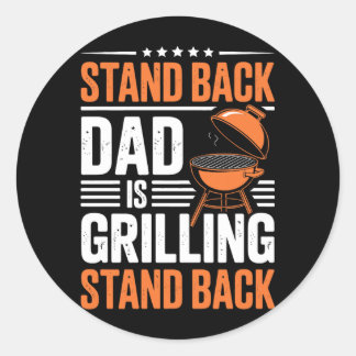 Sticker Rond Recule Papa Grillant Un Bbq Fête De Jardin