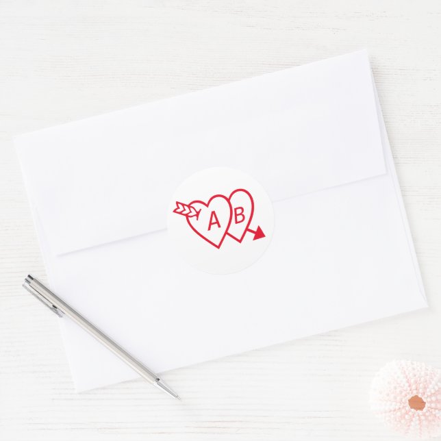Sticker Rond Red Double Hearts with Cupids Arrow and Initials (Enveloppe)