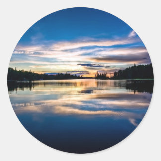 Sticker Rond Réflexions sur la rivière Sunrise