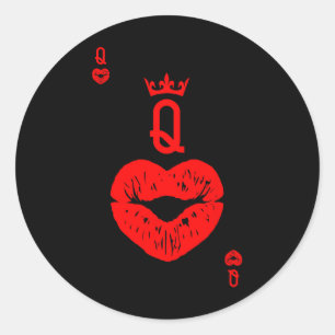Sticker Rond Reine de cœur carte Valentine lèvres. Baisers de l
