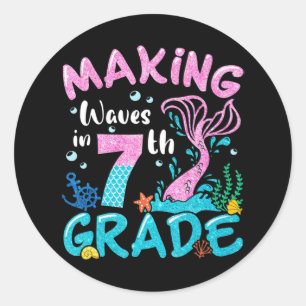 Sticker Rond Rendre Des Vagues De Sirène De 7E Année À L'École 