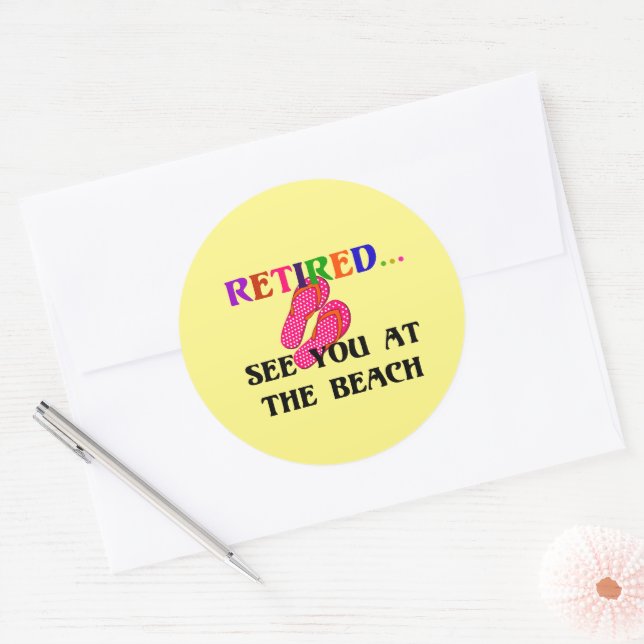 Sticker Rond Retraité - Voir à la plage (Enveloppe)
