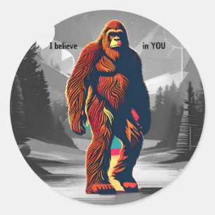 Sticker Rond Retro Sasquatch Mystérieux Futur Bigfoot