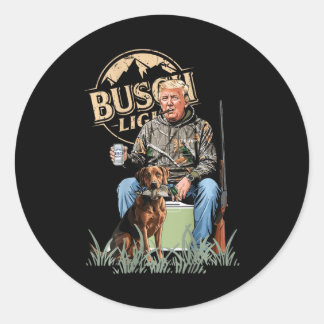 Sticker Rond Retro Trump Chasse Au Cerf Drôle Boire De La Bière
