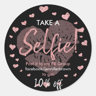 Sticker Rond Rose prend un selfie Cœur Lèvres Rouge à lèvres re