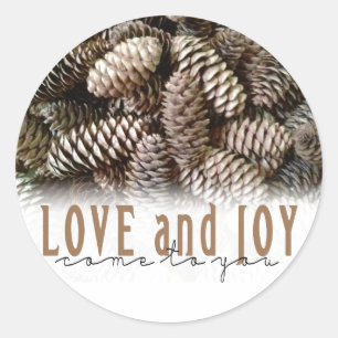 Sticker Rond Rustic Holiday Love and Joy Pine Cone
