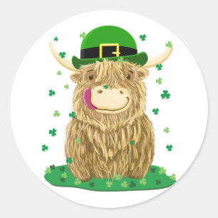 Sticker Rond Scottish Highland Cow St Patrick's Day Shamrock