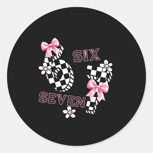 Sticker Rond Six Seven 6 7 Checkered Cute Coquette Bow Girly 67 (Devant)